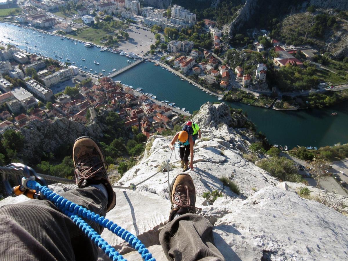 Apartment Zizi Omiš Dış mekan fotoğraf