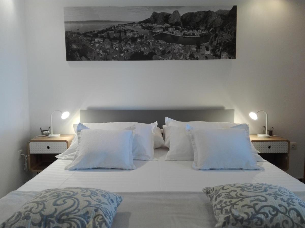 Apartment Zizi Omiš Dış mekan fotoğraf
