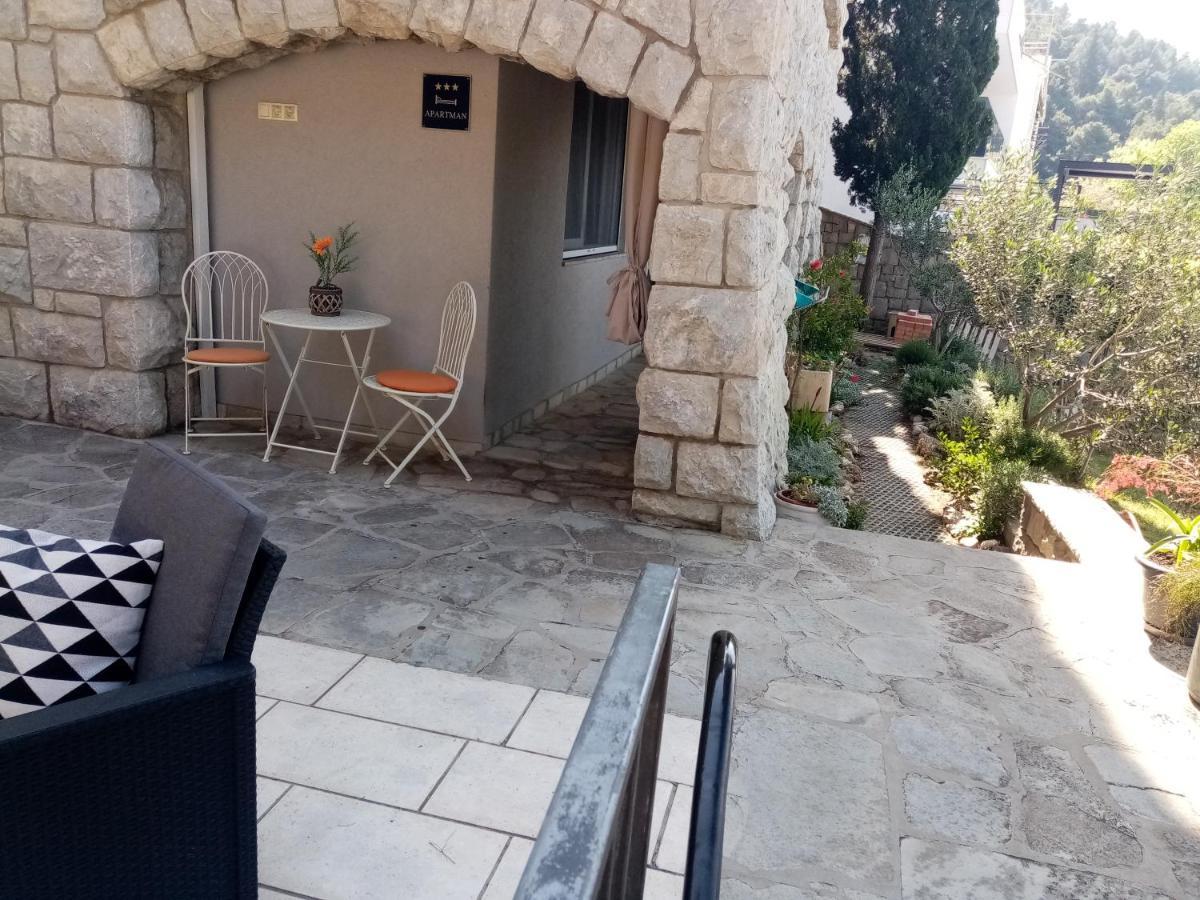 Apartment Zizi Omiš Dış mekan fotoğraf